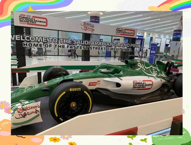 红牛车队翻盘梅赛德斯，汉密尔顿扛起全队