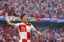 开云体育-欧洲杯风云人物谁能脱颖而出，成为传奇