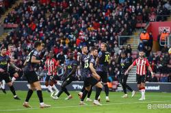 开云平台-雷根斯堡主场胜利对阵杜塞尔多夫