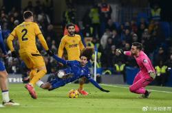 开云APP-切尔西继续追逐尤文图斯后卫