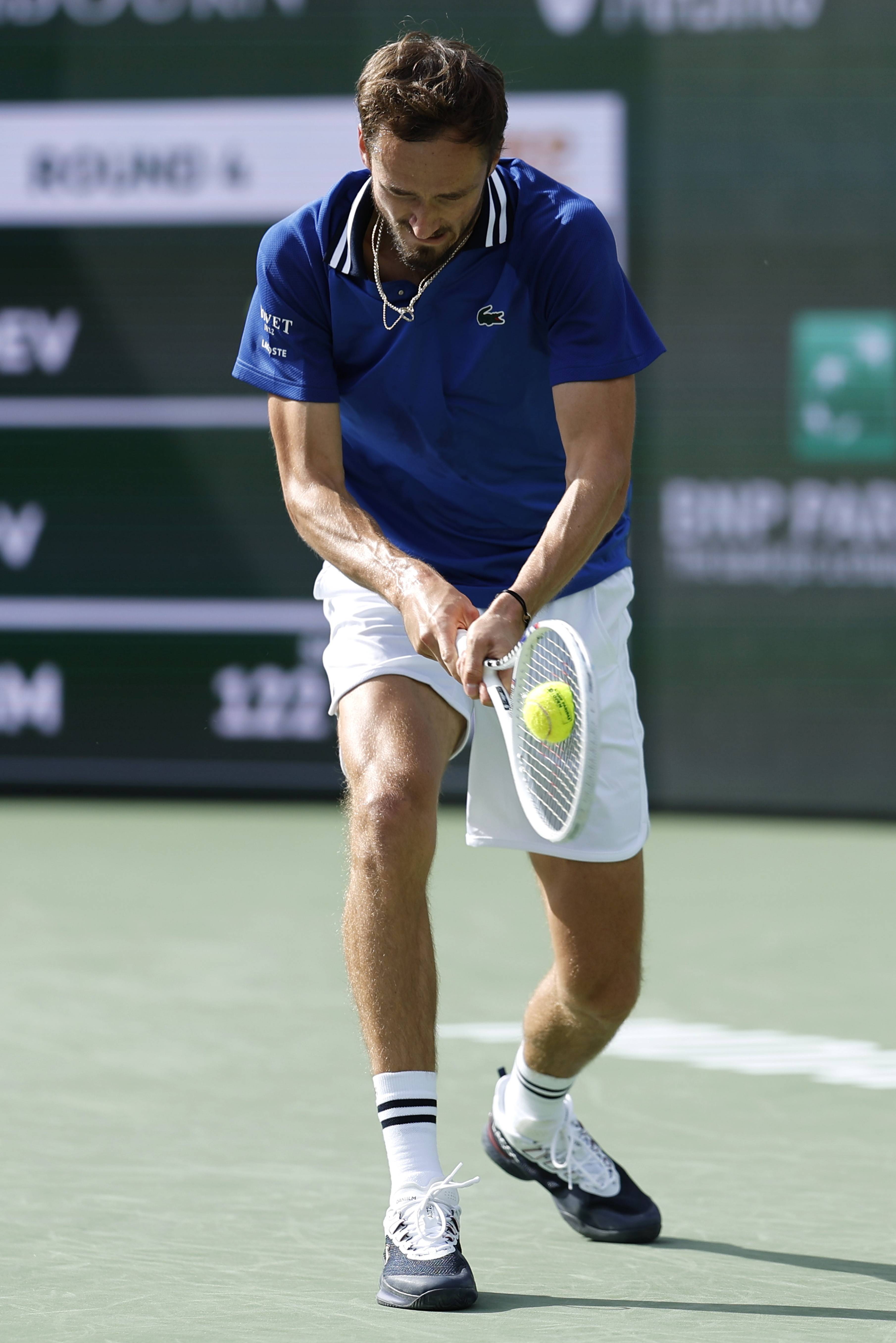 包含法国网球队血洗美国网球队，梅德韦杰夫惊艳世界的词条